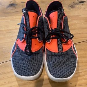 COPY - Jordan Eclipse GG Cook Grey Hot Lava size 6Y Equivalent to Women 7.5
